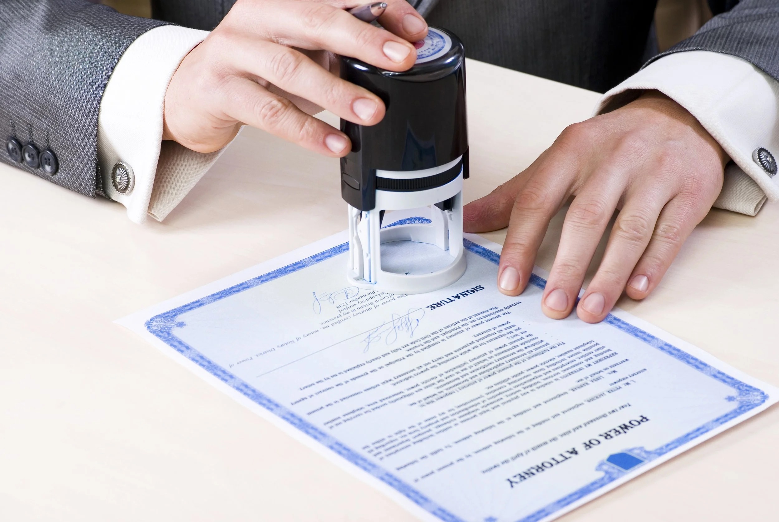 Organize Important Personal Agreements Through Mobile Notary Assistance for Easier Signing